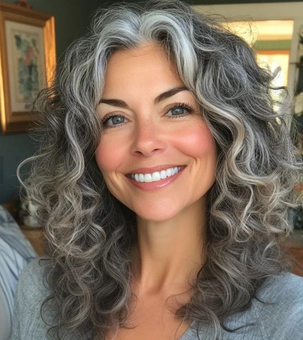 Hot Sale Fashion Curly Hair Toppers for Women with Thinning Hair