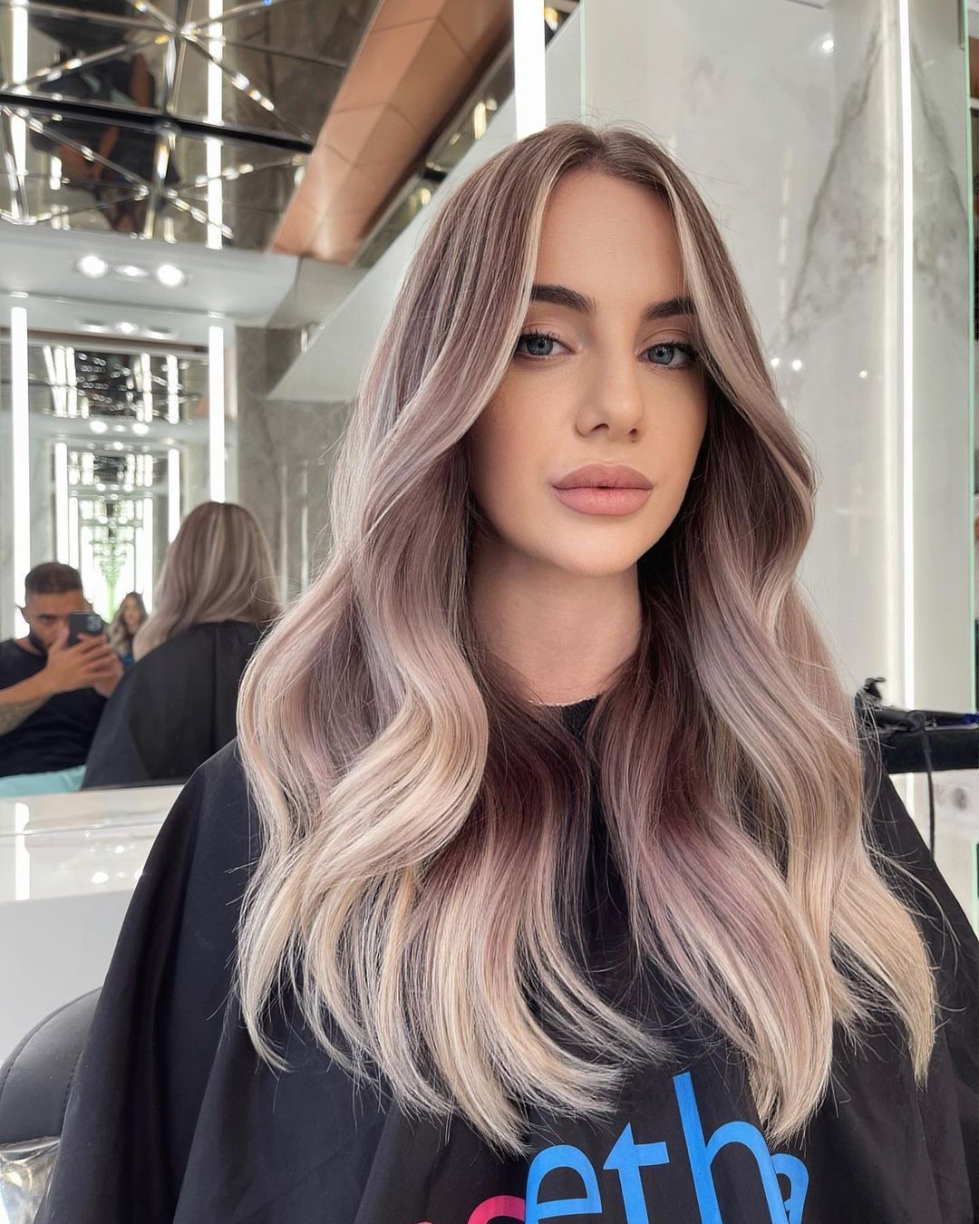 Long Wavy Wig Middle Part Heat Resistant for Daily Party Use